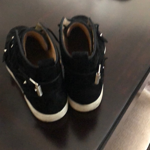 christian louboutins - Picture 3 of 6